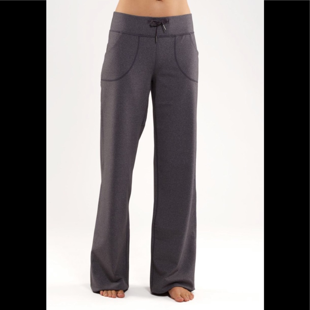 😎SALE😎lululemon Still Pant